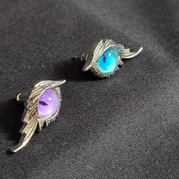 Winged Cat Eye Stud Earring Purple Blue Fantasy Jewelry Silver Tone Cosplay Goth - Picture 3 of 7